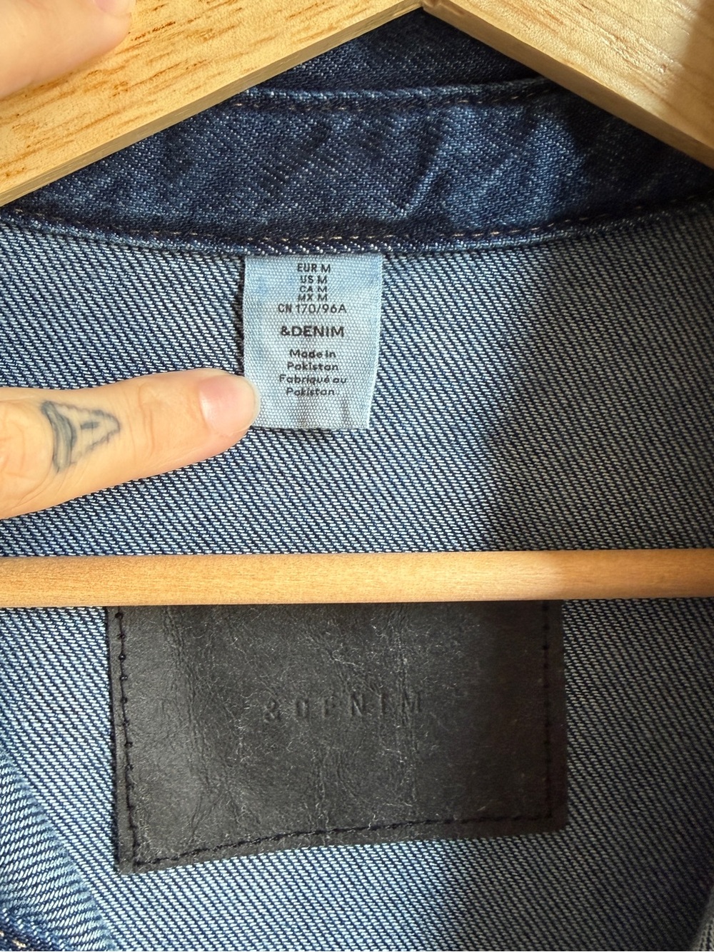 H&M ultrasoft Oversized denim shirt - Picture 3 of 4